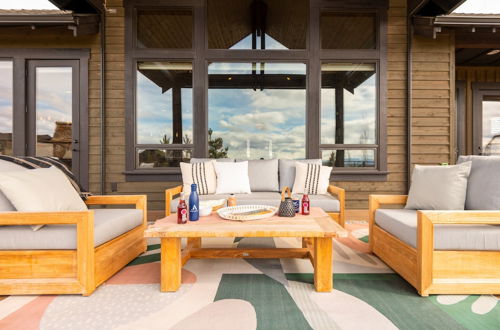 Photo 18 - Heritage by Avantstay Luxe Oregon Retreat + Deck