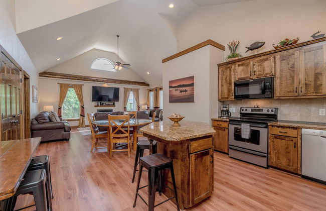 Hickory Hideaway - Communal Pool Access - Foto 16