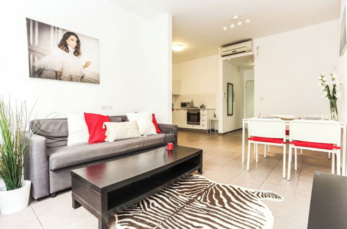 Photo 3 - Apartment near the sea and Carmel market