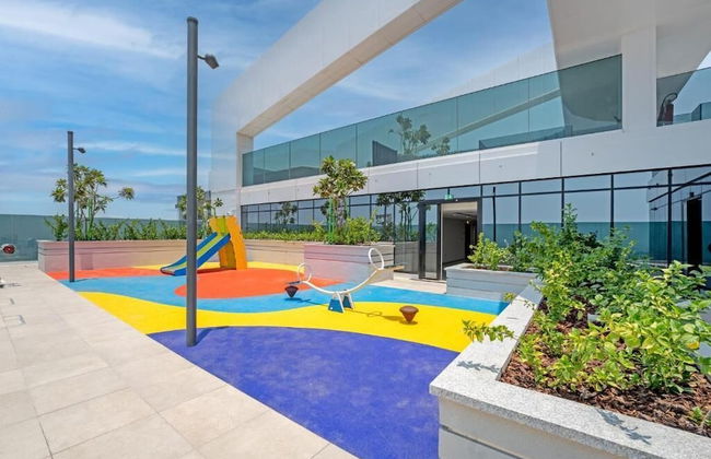 Whitesage - Super Spacious Apt with Dubai Garden Glow Views - Photo 34