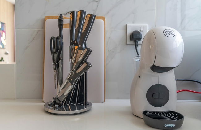 Whitesage - Super Spacious Apt with Dubai Garden Glow Views - Photo 17