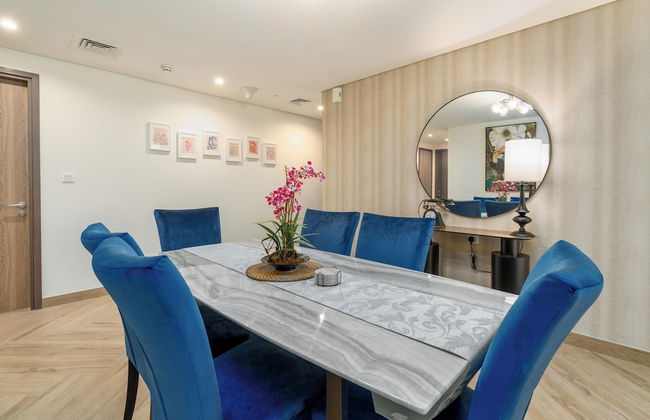 Whitesage - Super Spacious Apt with Dubai Garden Glow Views - Photo 23