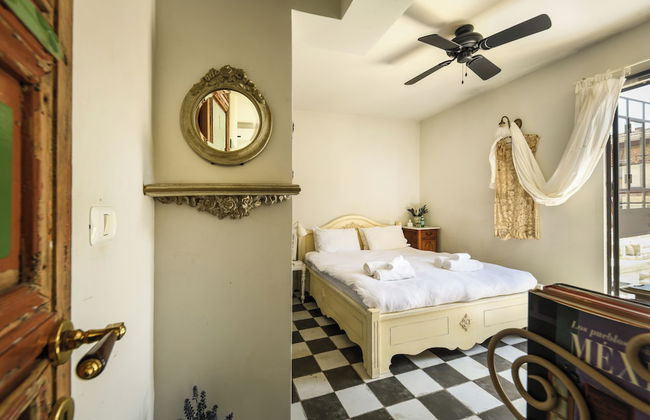 Elegant 1BR Apt w Balcony in the City - Foto 7