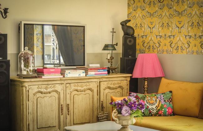 Elegant 1BR Apt w Balcony in the City - Foto 27