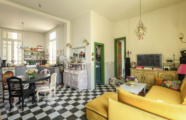 Elegant 1BR Apt w Balcony in the City - Foto 25