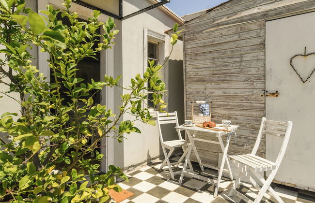 Elegant 1BR Apt w Balcony in the City - Foto 29