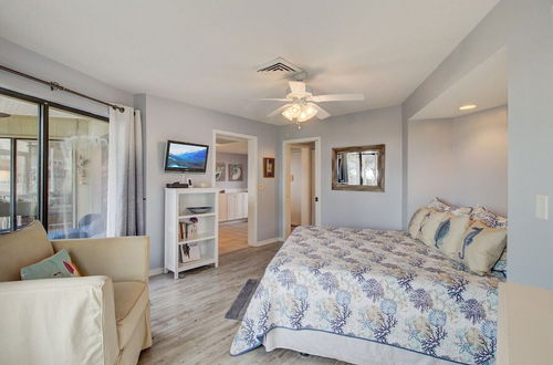 Photo 4 - 103 D Port O Call by Avantstay Close to Beach Community Pool