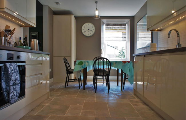 Fantastic 2 Bedroom, Spacious and Great Location! - Foto 7