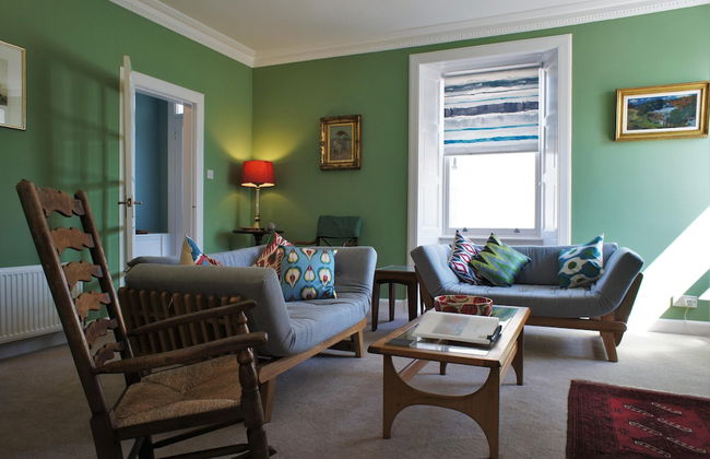 Fantastic 2 Bedroom, Spacious and Great Location! - Foto 1