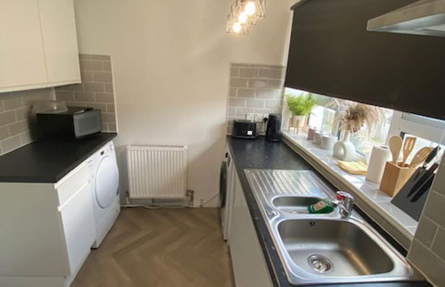 Chic City Retreat Immaculate 2 Bed Oasis in London - Foto 7