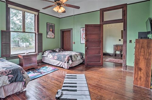 Foto 17 - Pet-friendly Shreveport Home ~ 1 Mile to Downtown