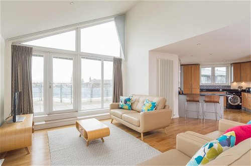 Foto 22 - 403 Outstanding Penthouse in Vibrant Leith With Secure Parking