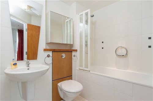 Foto 27 - 403 Outstanding Penthouse in Vibrant Leith With Secure Parking