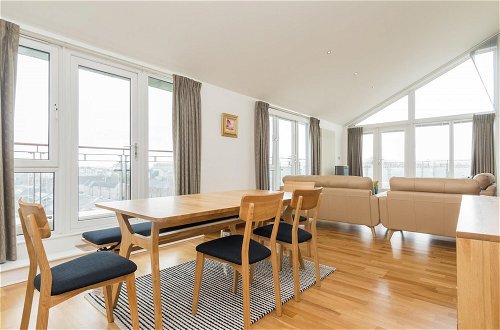 Foto 12 - 403 Outstanding Penthouse in Vibrant Leith With Secure Parking
