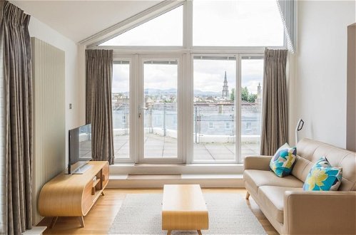 Photo 33 - 403 Outstanding Penthouse in Vibrant Leith With Secure Parking