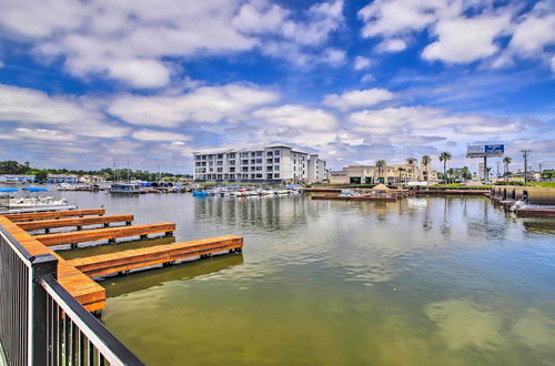 Photo 9 - Lakeside Montgomery Condo Near Boat Rental