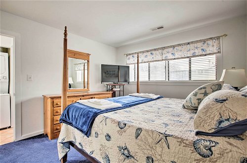 Photo 4 - Resort Condo on Smith Mtn Lake: Linens Included