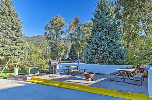 Photo 29 - Red River Townhome With Balcony & Mtn Views