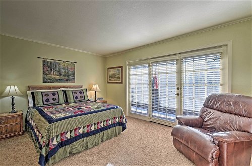 Photo 24 - Red River Townhome With Balcony & Mtn Views