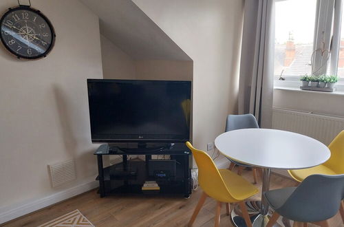 Photo 14 - Leeds Cute 1 bed Apt, Garden, Free Wifi & Parking