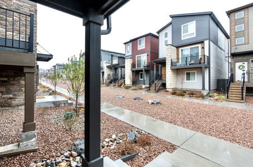 Photo 34 - TempurPedic Quartz Balcony Modern