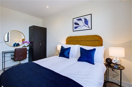 Foto 5 - Beautiful 1-bed Apartment in Cheam, Sutton