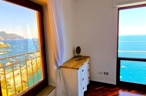 Foto 27 - Amalfi Sea View Villa With Solarium Terrace & Bbq