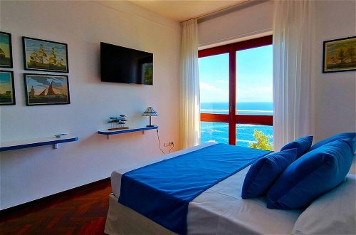 Photo 3 - Amalfi Sea View Villa With Solarium Terrace & Bbq