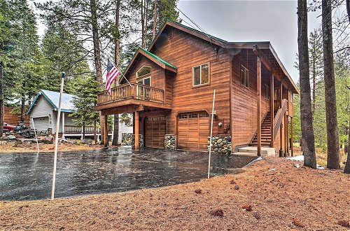 Photo 30 - Luxe Truckee Cabin w/ Golf Course View & Deck