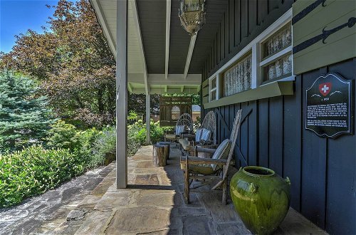 Foto 4 - Charming Blue Ridge Cottage w/ Stunning Views