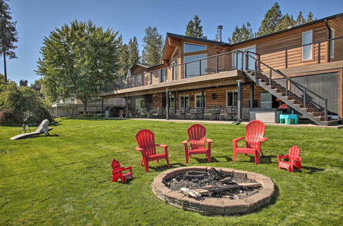 Photo 36 - Updated Lakefront Home w/ Game Room & Fireplace