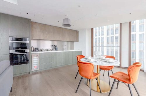 Photo 26 - Luxurious 2BD Flat by the River - Vauxhall