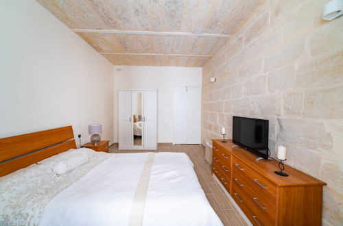 Photo 2 - Central Valletta Townhouse-hosted by Sweetstay