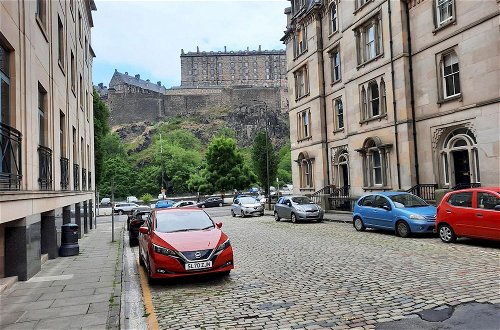 Foto 14 - 297 Charming Spacious 2 Bedroom Apartment in the Centre of Edinburgh s Old Town