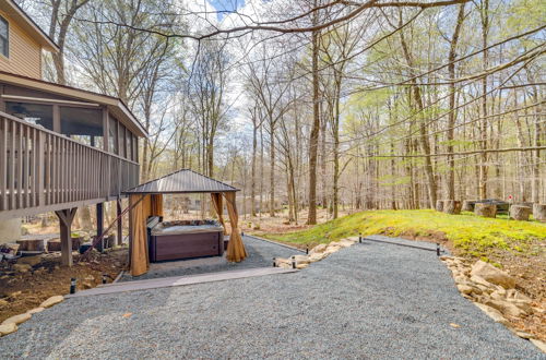 Photo 23 - Cozy Big Bass Lake Home With Hot Tub & Game Room