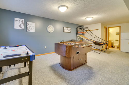 Photo 33 - Cozy Big Bass Lake Home With Hot Tub & Game Room