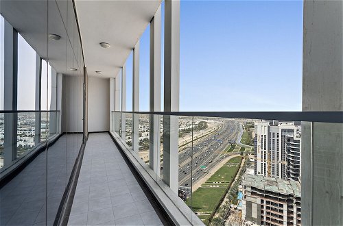 Photo 17 - WelHome - Opulent Retreat With Panoramic Cityscape Views