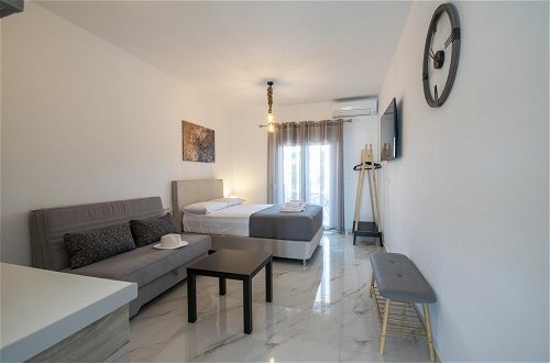 Foto 9 - Nikiti Central Suites 2 by Travel Pro Services