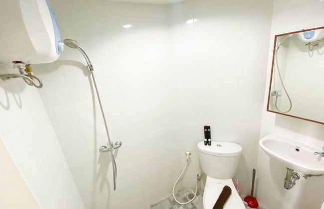 Homey And Good Choice Studio At Amartha View Apartment - Foto 8