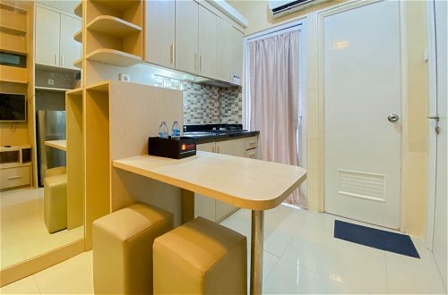 Photo 14 - Great Choice And Comfy 2Br Green Pramuka City Apartment