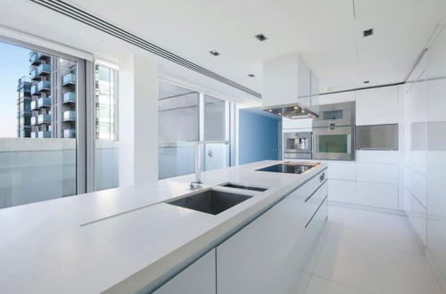 Foto 17 - Stunning 4-bed Duplex Penthouse in London