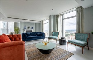 Photo 1 - Stunning 4-bed Duplex Penthouse in London