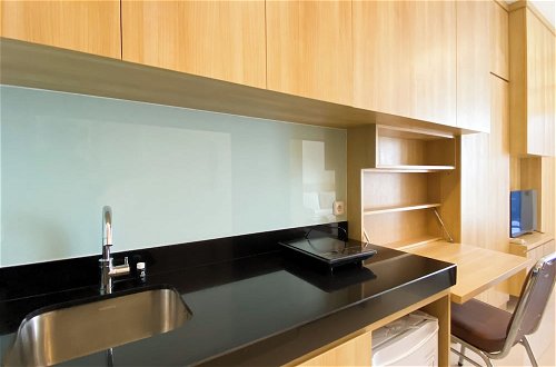 Foto 11 - Modern Design And Homey Studio Ciputra World 2 Apartment