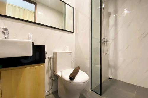 Photo 13 - Modern Design And Homey Studio Ciputra World 2 Apartment