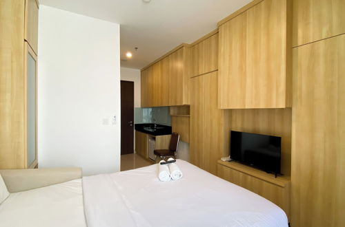 Foto 4 - Modern Design And Homey Studio Ciputra World 2 Apartment