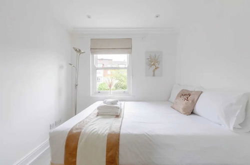 Foto 4 - Chic & Peaceful 2BD Flat - Hampstead