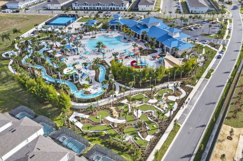 Foto 48 - Windsor Island Resort 7br Star War Theater Villa Pool Near Disney 3853