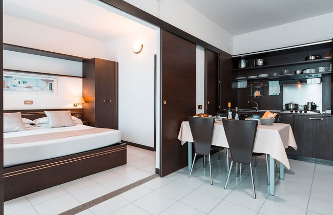 Tastefully Furnished Apartment Near the Sea - Foto 4