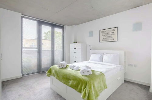 Photo 13 - Beautiful & Bright 2BD Flat - Dalston