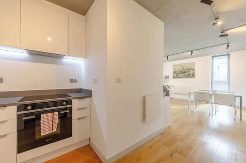 Photo 14 - Beautiful & Bright 2BD Flat - Dalston